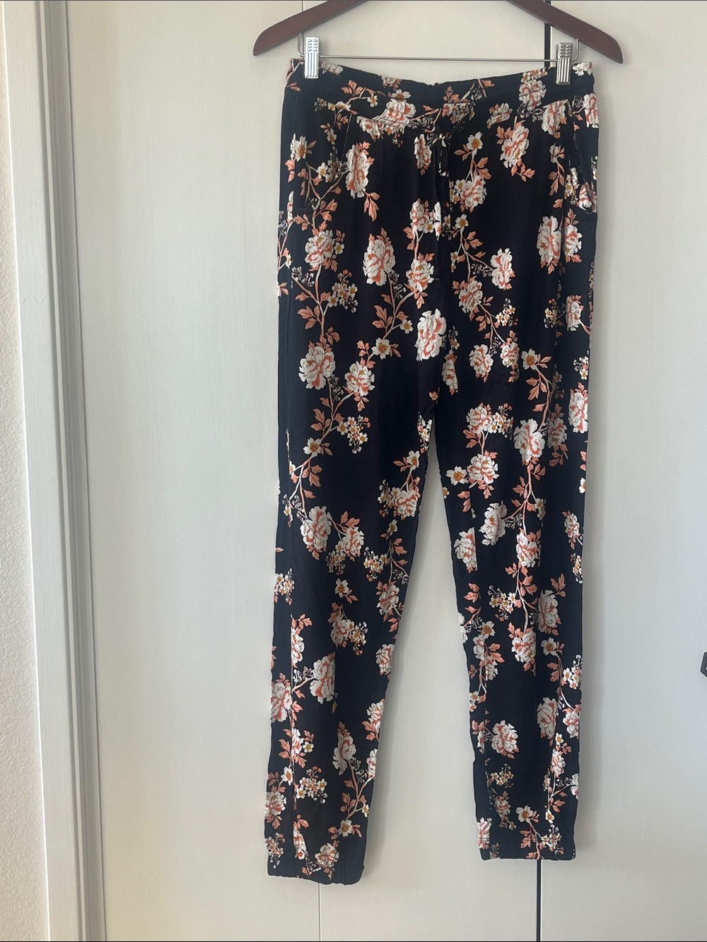Black Floral Drawstring Joggers for Women